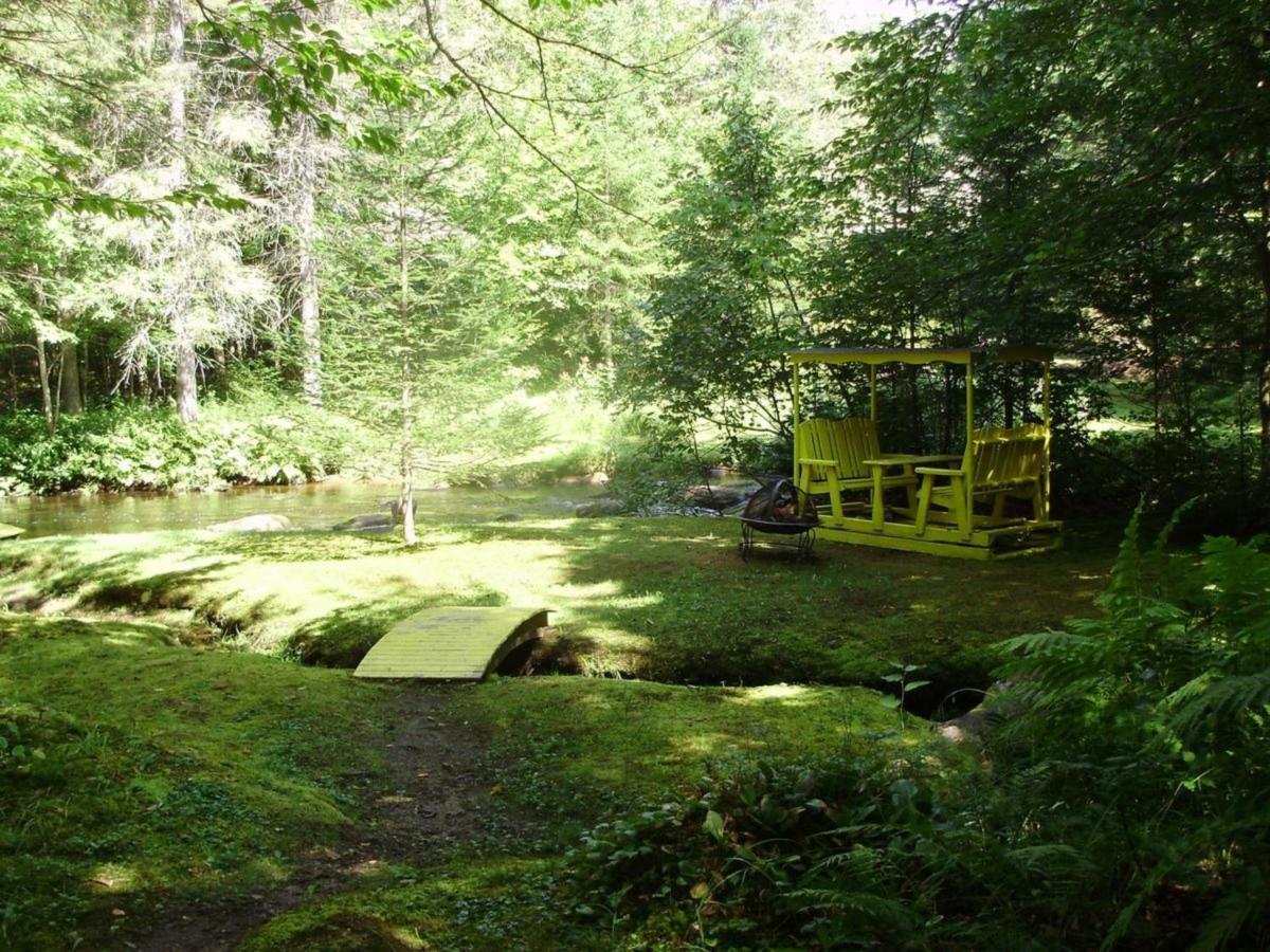 Bed and Breakfast La Petite Douceur Lac-Superieur Exterior foto