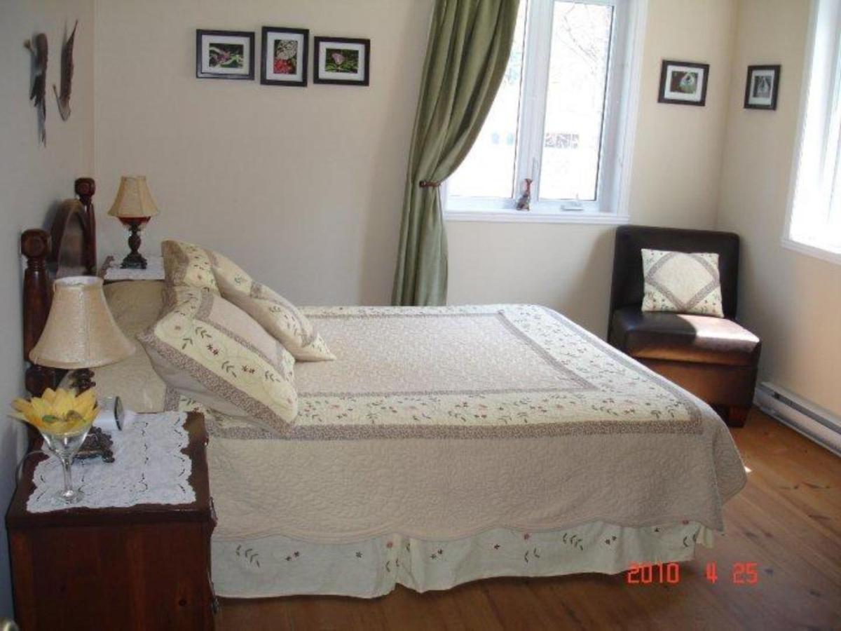 Bed and Breakfast La Petite Douceur Lac-Superieur Exterior foto