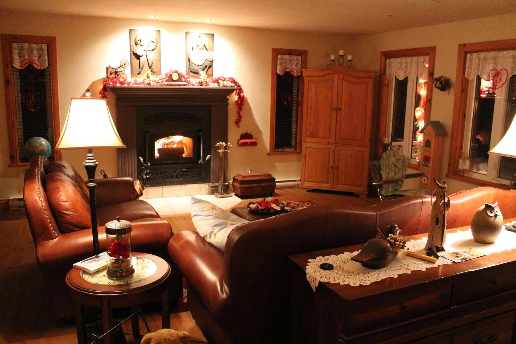 Bed and Breakfast La Petite Douceur Lac-Superieur Exterior foto